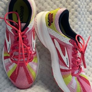 Brooks Launch 6 Happy Run Special Running Shoe